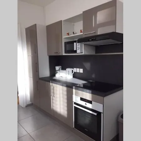 Lägenhet Residence Republique T2